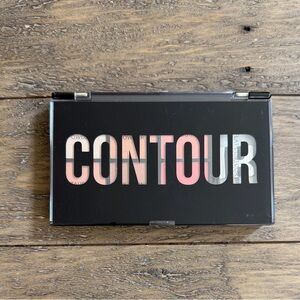Profusion Cosmetics Contour Makeup Case
New